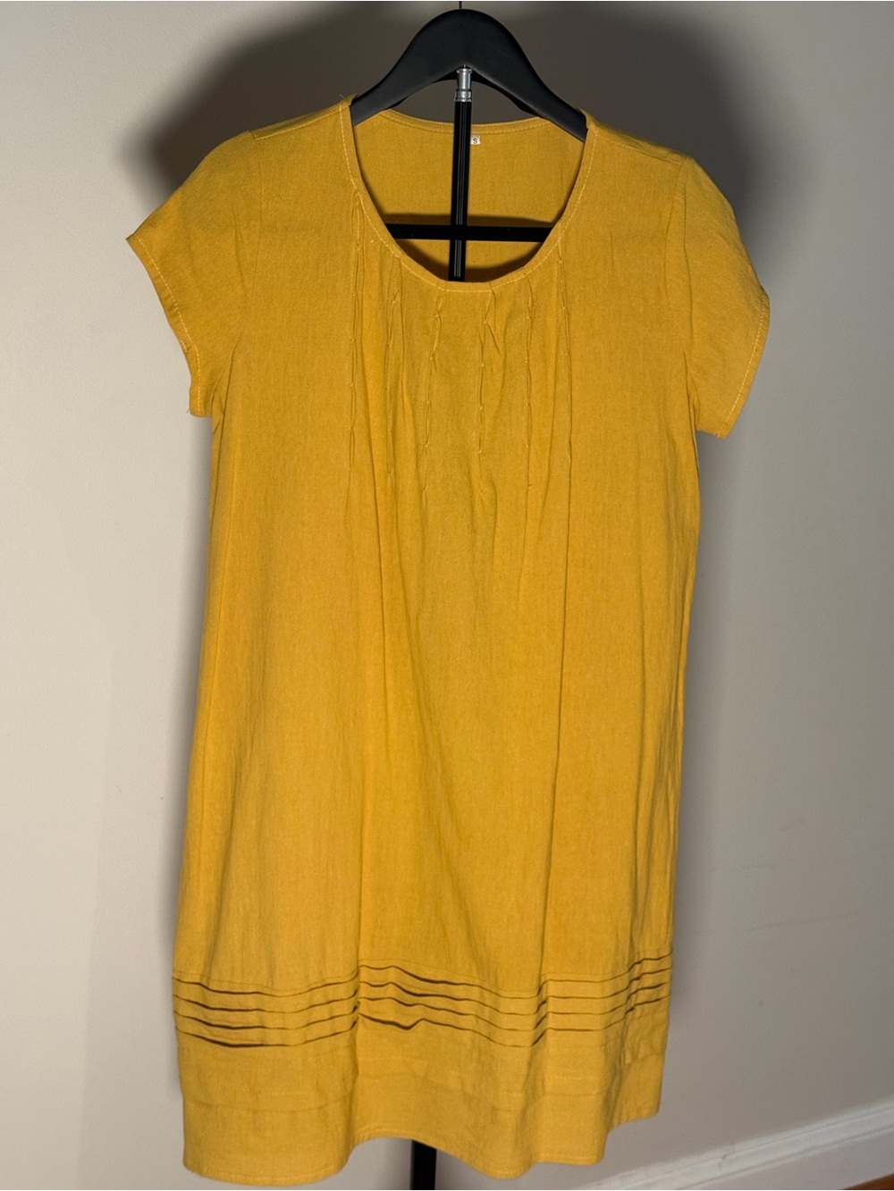 Casual Yellow Short-Sleeve Tunic Dress - Lightweight Summer Shift